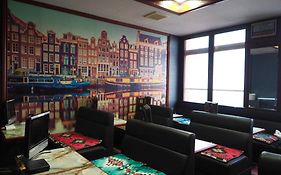 カプセルホテルブロックルーム